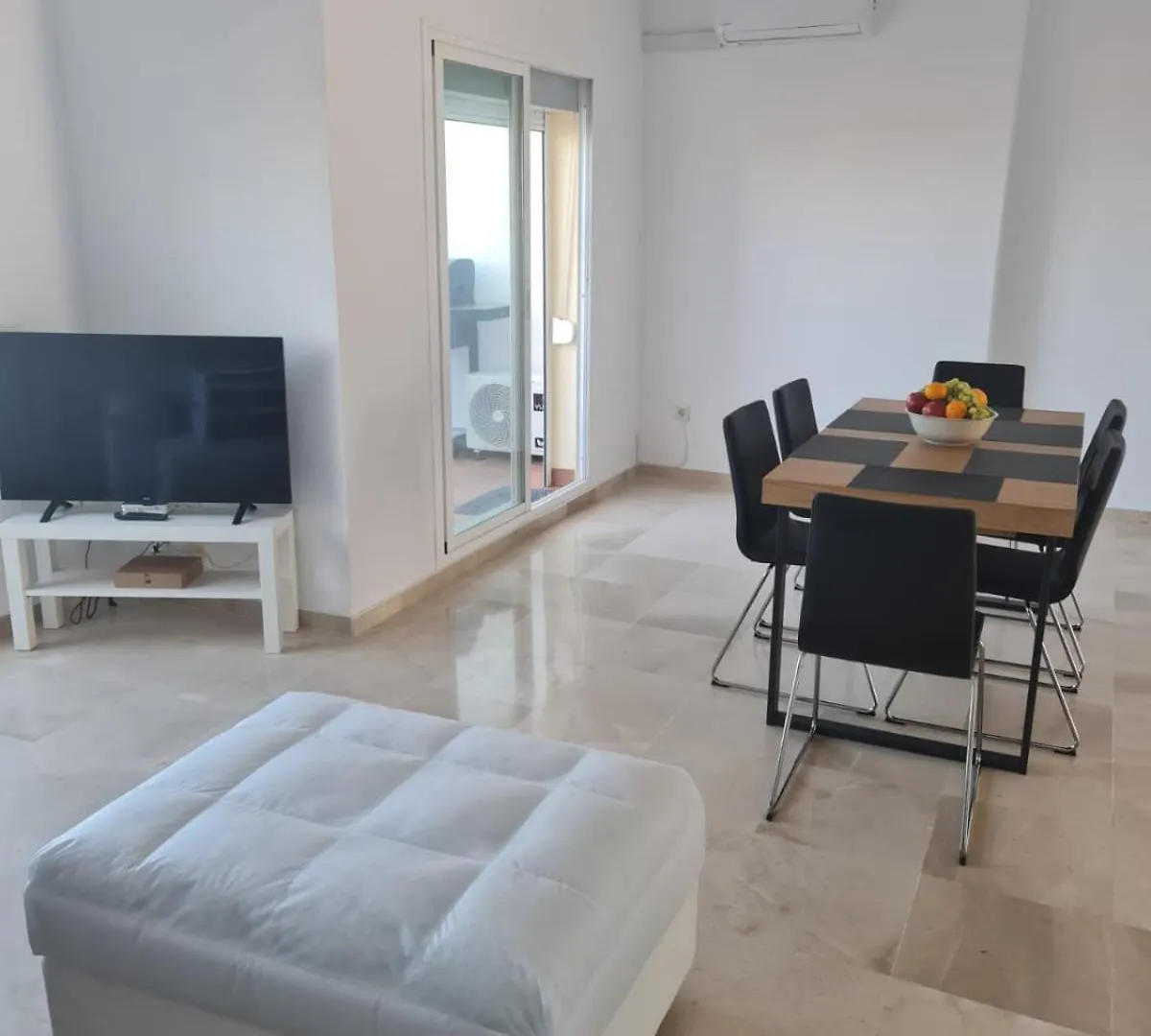 Apt De 3 Dormitorios A 3 Minutos En Coche De La Playa Casares Apartment