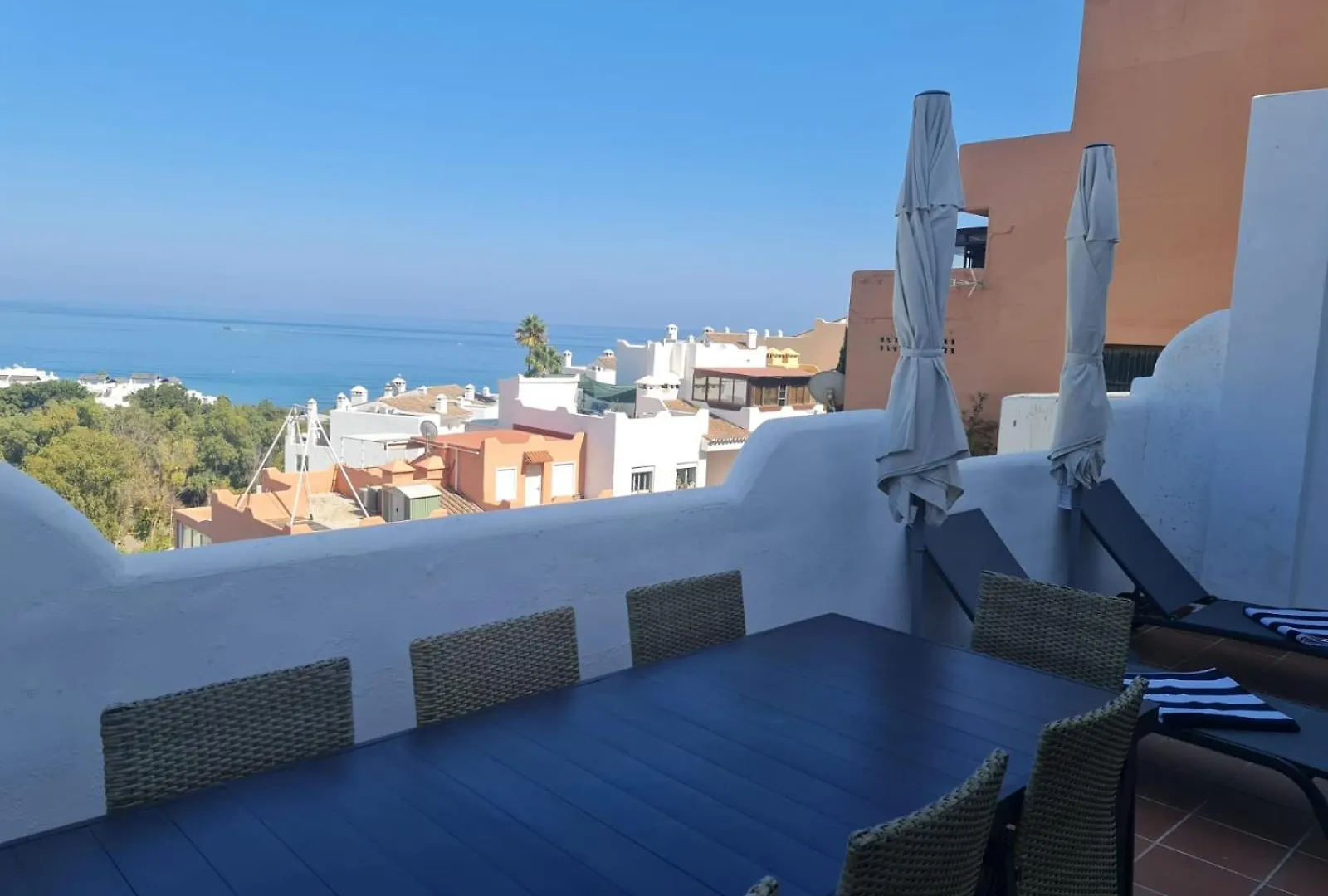 Apt De 3 Dormitorios A 3 Minutos En Coche De La Playa Casares 0*,  Spain