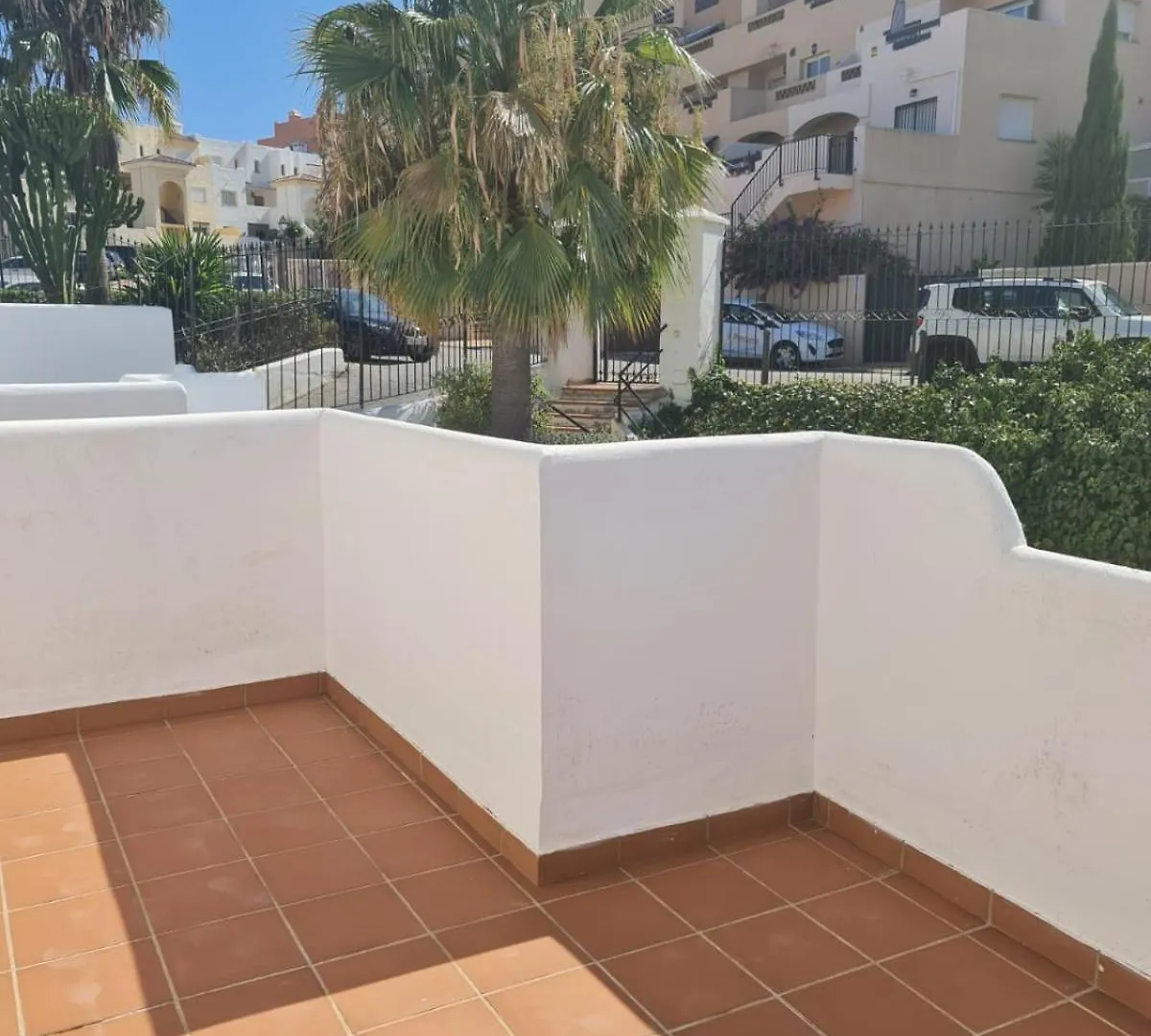 Apt De 3 Dormitorios A 3 Minutos En Coche De La Playa Casares