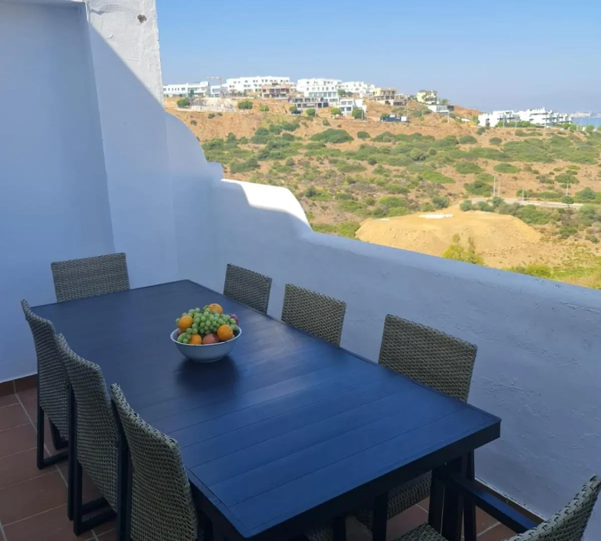 Apt De 3 Dormitorios A 3 Minutos En Coche De La Playa Casares 0*,  Spain