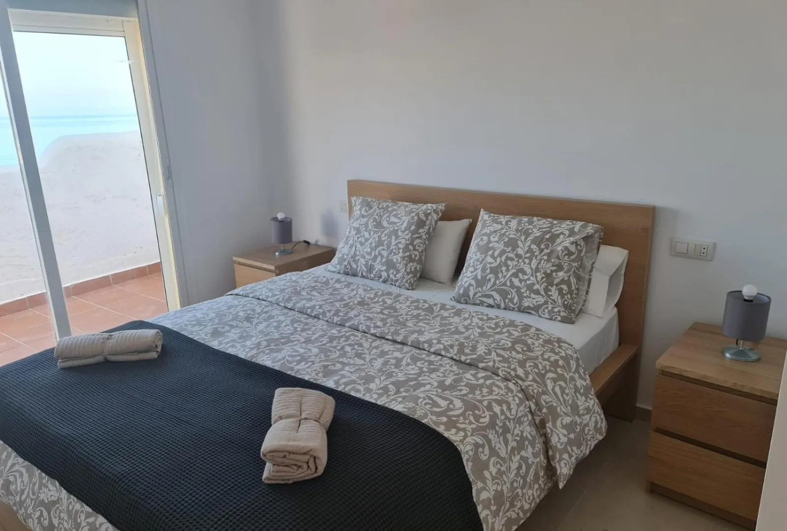 Apt De 3 Dormitorios A 3 Minutos En Coche De La Playa Casares 0*,  Spain
